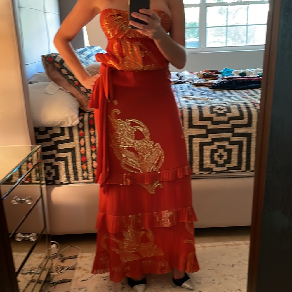Nicole Miller collection formal dress.